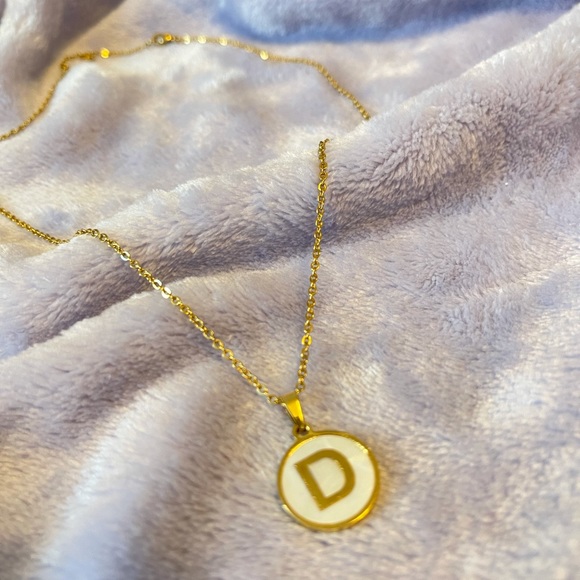 Initial Pendant Necklace - Picture 5 of 9